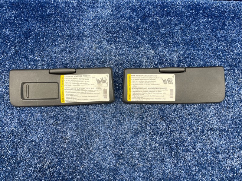 06-10 PONTIAC SOLSTICE SATURN SKY CONV SET OF 2 FRONT LEFT & RIGHT SUN VISOR OEM
