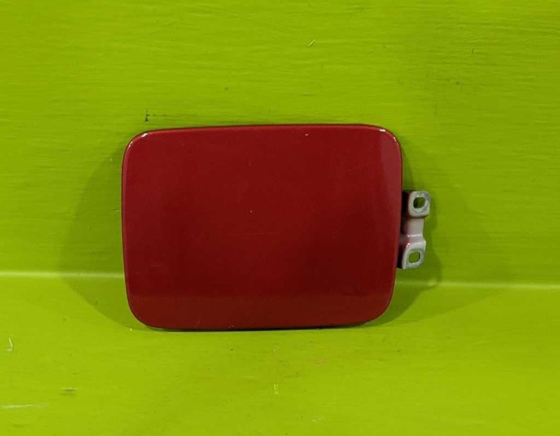 19 MIRAGE GAS FUEL FILLER DOOR LID COVER TRIMREDOEM 3856-44