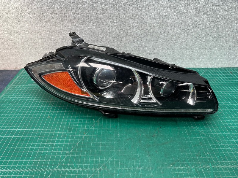 12-15 JAGUAR XF XFR FRONT RIGHT PASSENGER SIDE XENON HEADLIGHTCX23-13W029 OEM