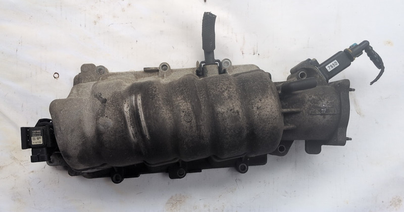 2004-2008 Pontiac Grand Prix Upper Intake Manifold OEM 3800 3.8L