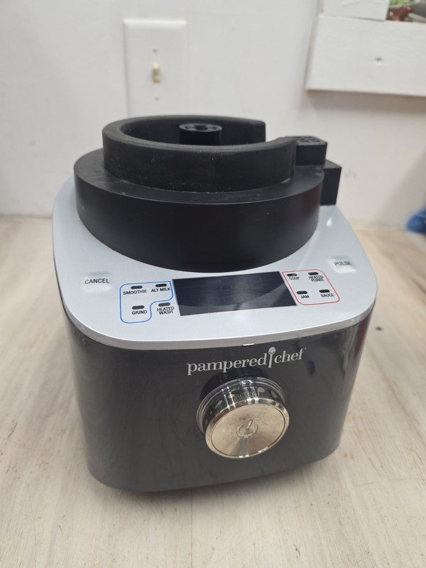 Pampered Chef Deluxe Cooking Blender Motor Only SEE FULL DESCRIPTION