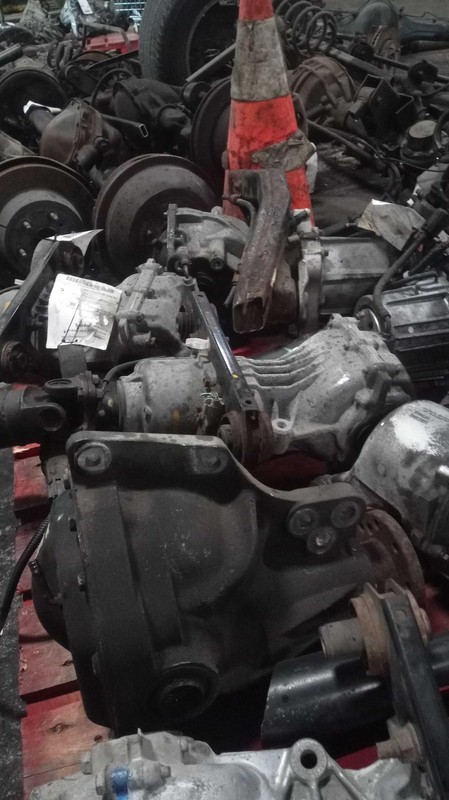 2008 Dodge 1500 Pickup Differential Carrier Assembly OEM 52114434AD 277K Miles