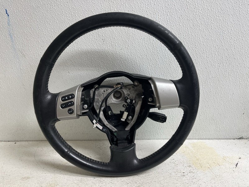 2007-2010 Toyota FJ Cruiser Black Leather Steering Wheel Audio Cruise Control