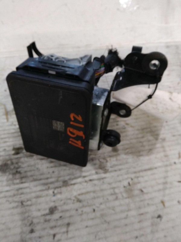 2018 Land Rover Evoque ABS Hydraulic Assembly OEM 85K Miles HJ322C353AF