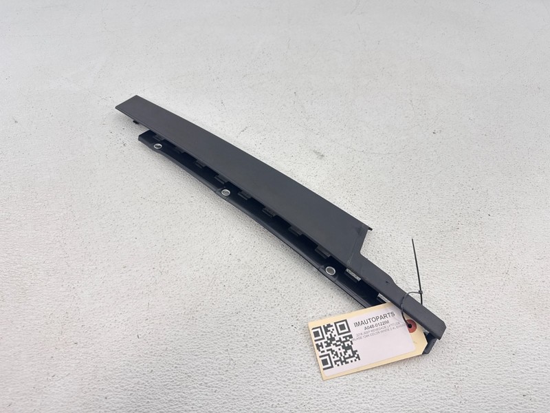 2015-2018 JEEP RENEGADE FRONT LEFT DRIVER SIDE DOOR APLIQUE MOLDING TRIM OEM