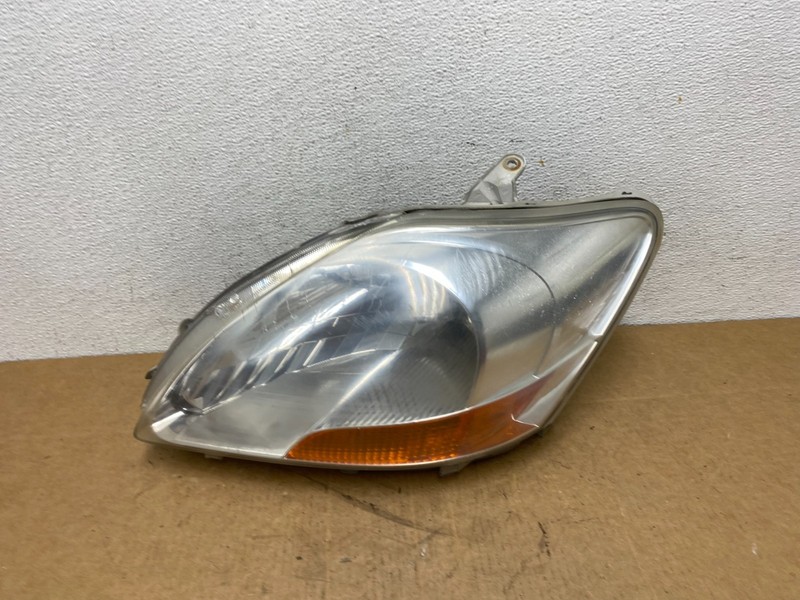 2007 2008 2009 Toyota Yaris Left Driver LH Halogen Headlight Oem AD6075 DW