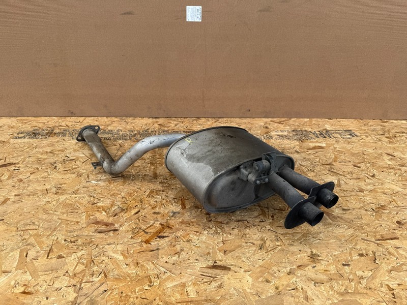 KIA STINGER 2018-2023 OEM REAR RIGHT PASSENGER EXHAUST MUFFLER 3.3T ASSEMBLY