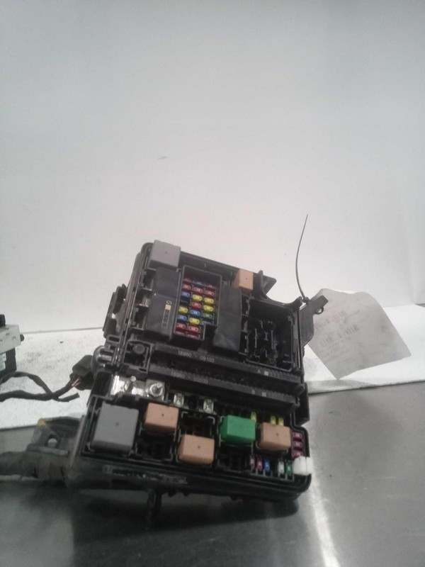 2019 Hyundai Sonata Fuse Box Cabin Black 4287395 Used 81K Miles