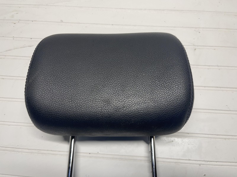 06-11 W164 ML500 Mercedes Benz Front Passenger Headrest Black Clean Oem