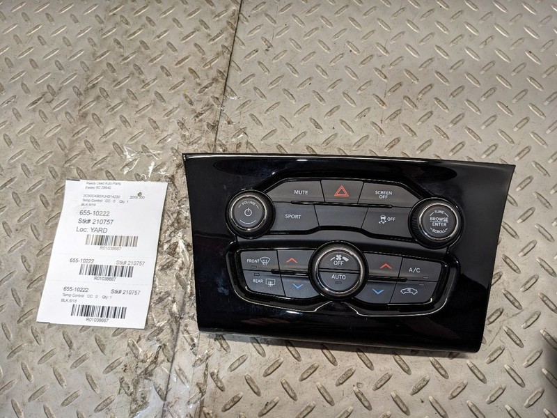 Temperature Control Temperature Control Dual Zone Fits 17-23 300 1038687