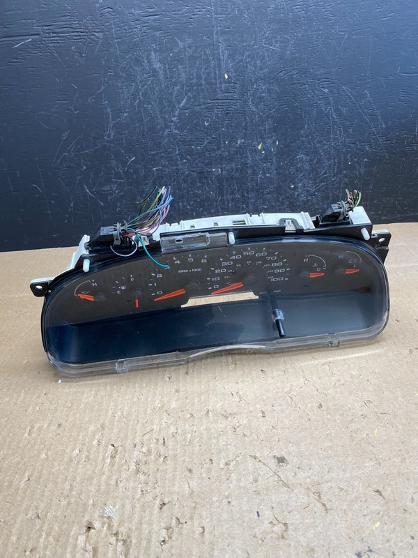 2006 Ford E350 Gauge Speedometer Cluster OEM ac6518 DG