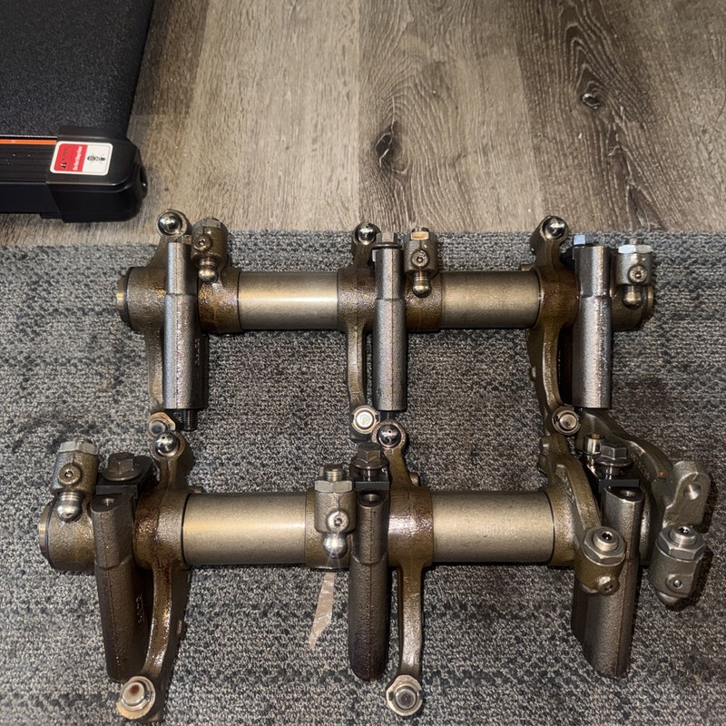 Cummins ISX12 ISX12G Diesel EngineRocker Arms 4999729 ; 4960120 OEM