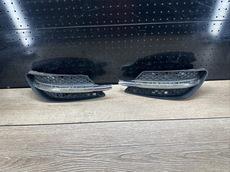 08-14 Mercedes W204 C250 C300 Set LED Daytime Running Light Fog Lamp Turn Signal