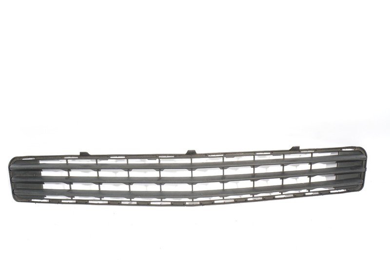 2008 - 2010 MERCEDES BENZ C300 4MATIC W204 FRONT BUMPER LOWER CENTER GRILL OEM