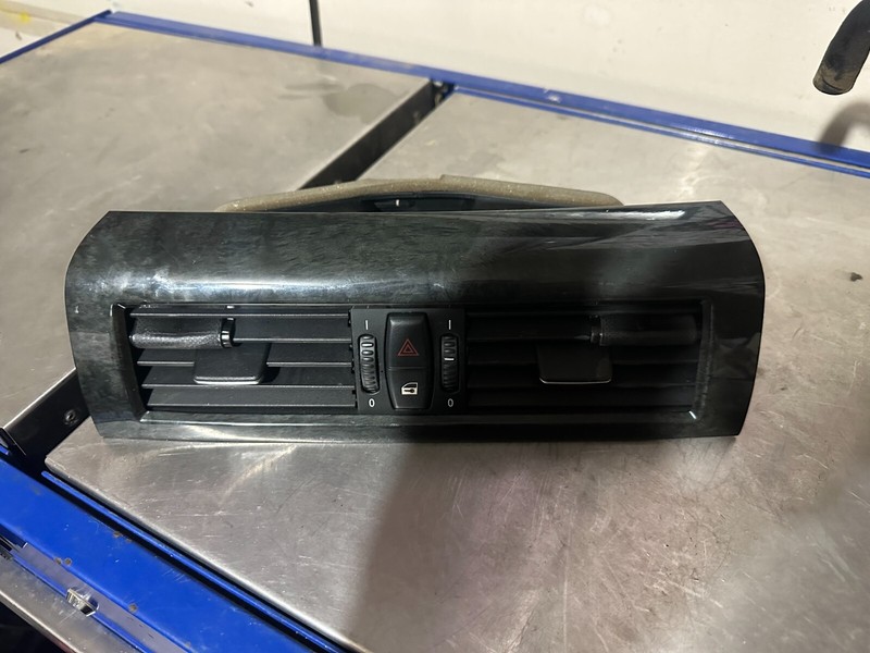 08-10 BMW 650I M6 OEM HEATER AC A/C CENTER UPPER VENTS W/ SWITCHES