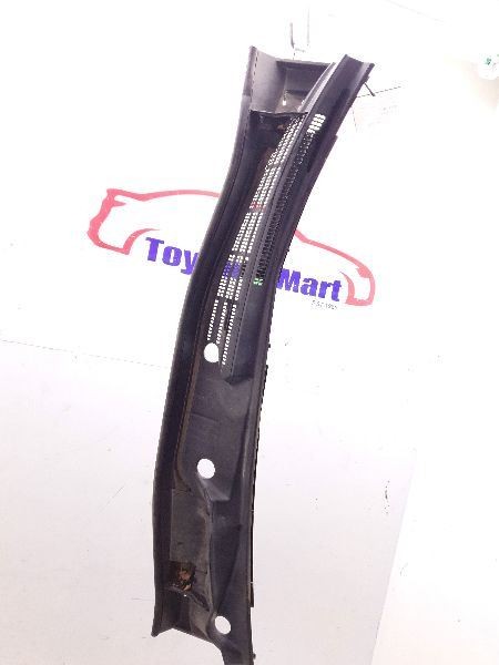 10 11 12 Lexus HS250H Cowl Vent Panel