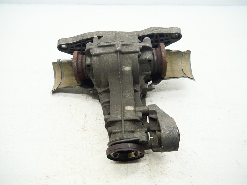 2007-2011 Audi A4 AWD Differential Carrier Assembly 0AR500043A M/T OEM