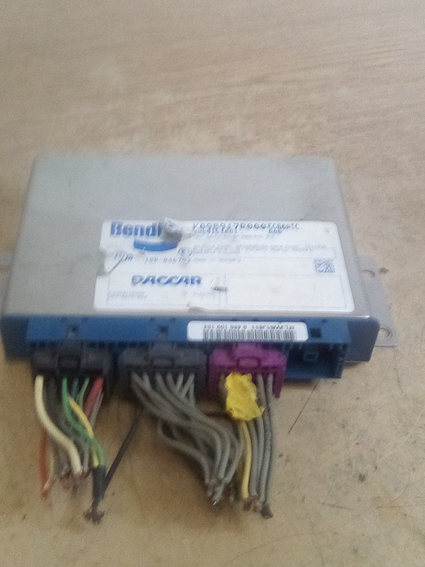 Bendix K098917R000 Q27-6073-202 ABS Brake Control Module
