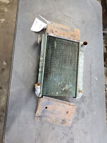Radiator Spitfire 1500 Fits 66-67 69-80 TRIUMPH 285899