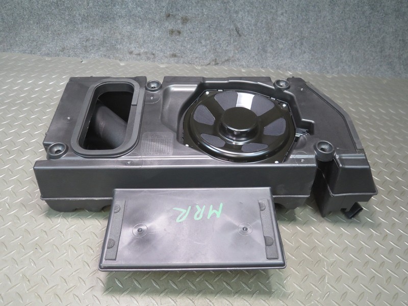 2014-2022 RANGE ROVER SPORT L494 REAR SUBWOOFER SPEAKER BOX CPLA-18808-CA