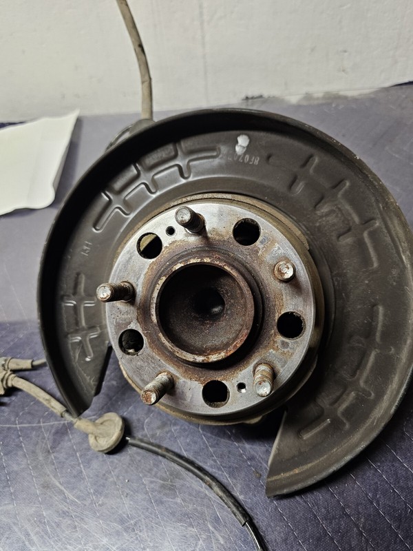 2015-2019 Hyundai Sonata Rear Right Side Spindle Knuckle Hub 52720-C2100 OEM