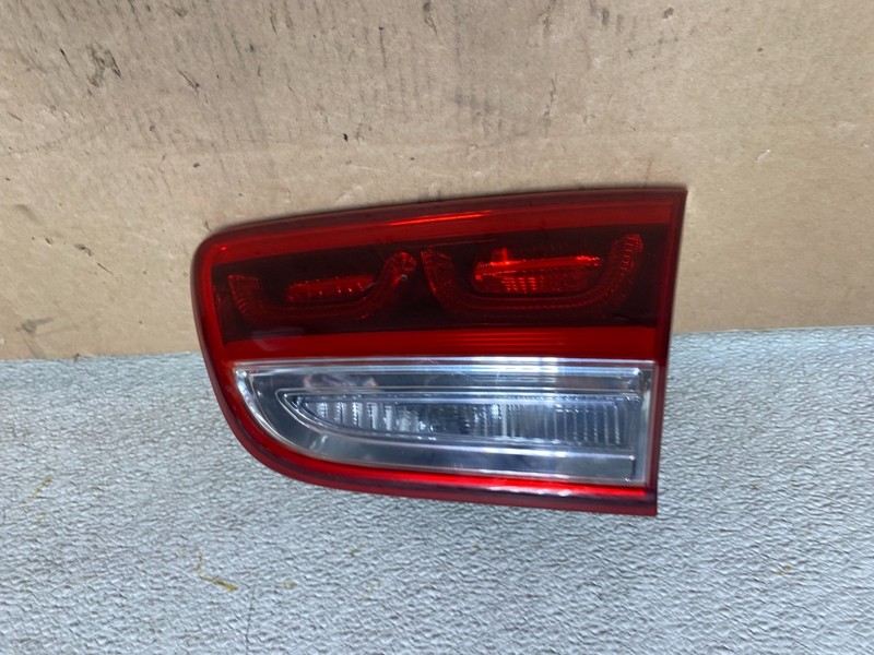 2016 2017 2018 Kia Sorento Right Passenger LED Inner Tail Light Oem S3817 DG