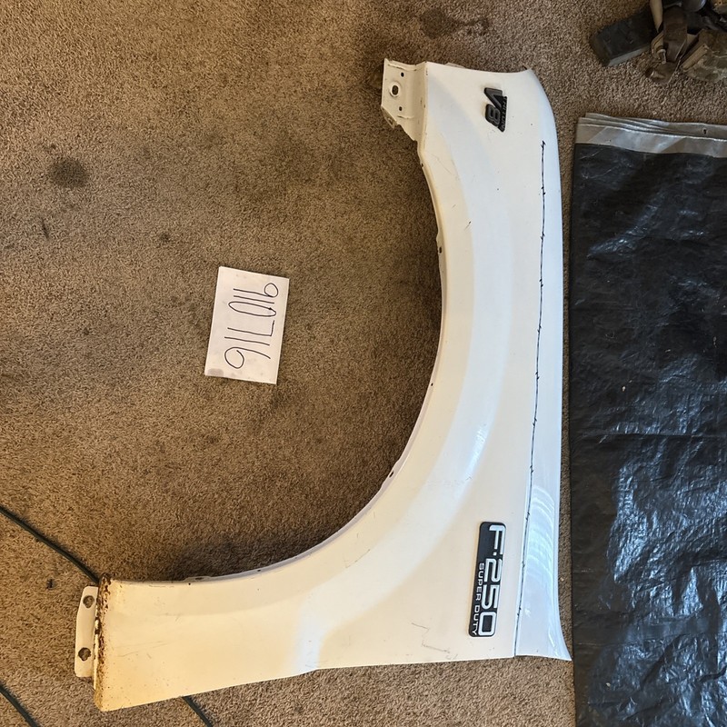 1999-2007 Ford F250 Super DutyDriver Left Front Fender V8 Triton (local Pickup