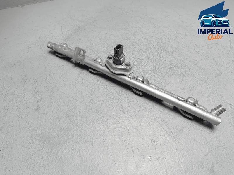 2019-2025 Toyota RAV4 2.5L Engine Fuel Injection Rail w/Pressure Sensor OEM