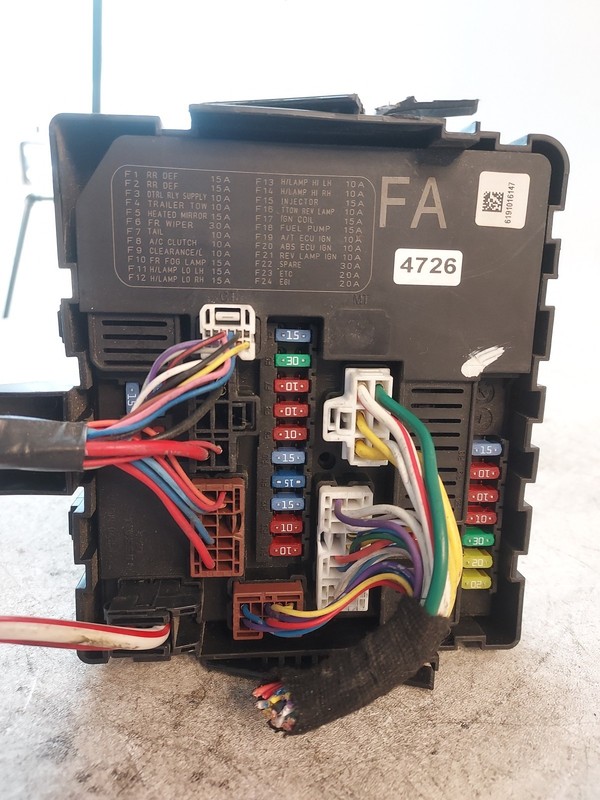 2017-2019 Nissan NV2500 Fuse Box Relay Control Module IPDM 284B7-9JJ0A-FA OEM