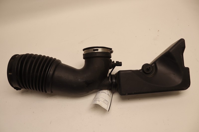 2018-2019 DODGE CHALLENGER 5.7L AIR CLEANER DUCT TUBE DUCT RESONATOR OEM