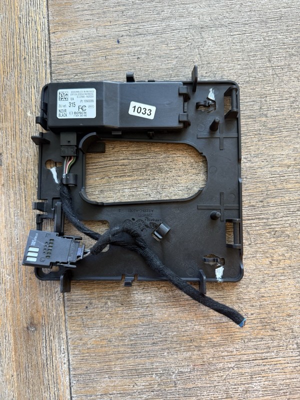 2010-2015 GMC Terrain door locking control module OEM 13503205