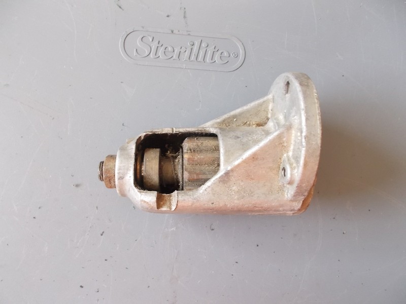 Vintage Johnson Evinrude Starter Assembly 305112 *FREE SHIPPING*