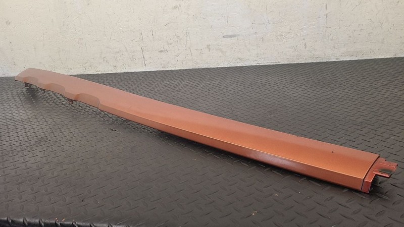 02-07 Saturn VUE Rear Left Driver Roof Molding Orange OEM 22681739