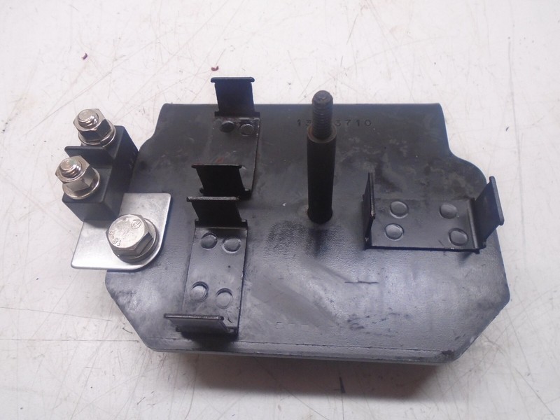 T4 Yamaha Stern Drive 3.0L L4 Relay Mounting Bracket 13113710