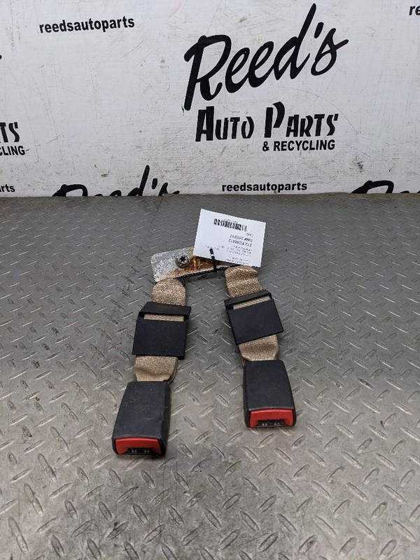 2008 2009 2010 2011 2012 Ford F250 F350 Crew Cab Right Rear Seat Belt Buc1178918
