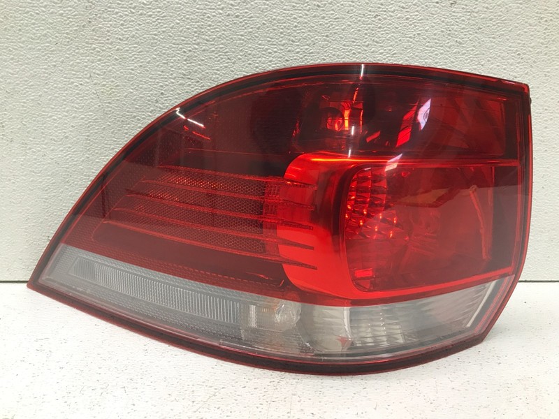 2010 - 2014 Volkswagen Jetta Left Driver LH Tail Light Taillight OEM
