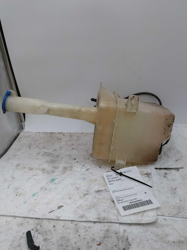 Used Washer Fluid Reservoir fits: 2011 Hyundai SonataGrade A