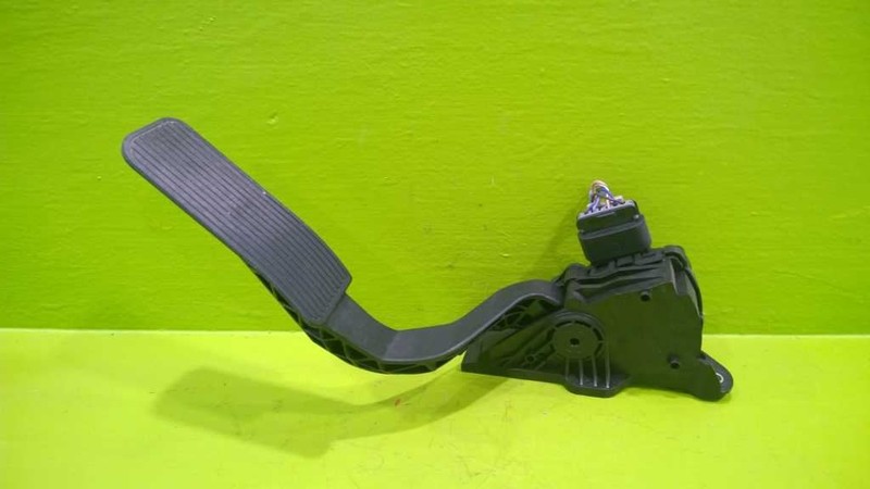 07 08 GMC YUKON XL 5.3L AT GAS ACCELERATOR PEDAL WITH SENSOR OEM 2578-8