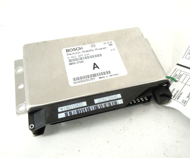 2002-2004 Toyota Avalon Stability Control Module OEM 89541-07040