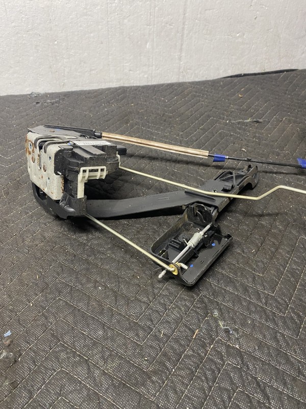 2011 Ford Escape Right Front Door Latch Assembly OEM