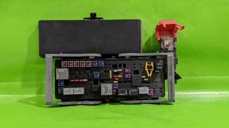 12-19 JOURNEY 3.6L TIPC ENGINE FUSE RELAY BOX OEM 4585-11