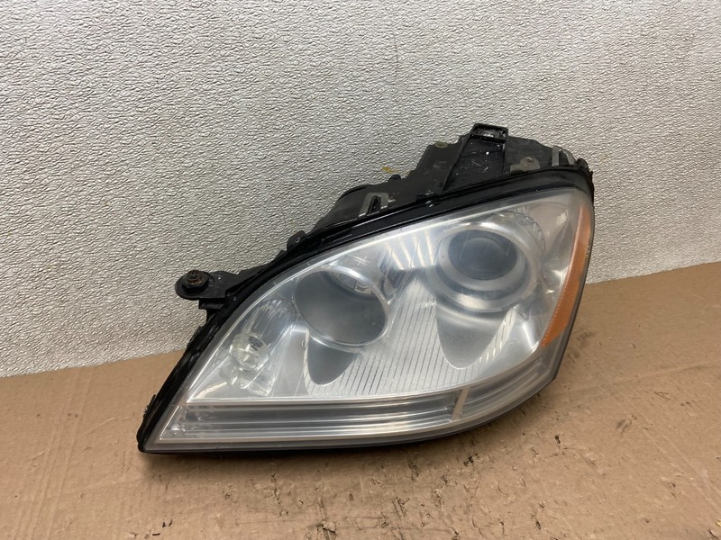 Halogen 2006-2009 Mercedes-Benz ML-Class Headlight Left Driver LH OEM Y0287 DW