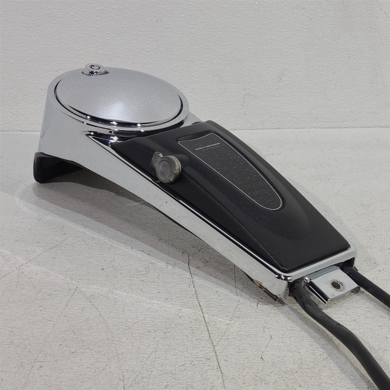 2007 Harley Electra Glide Ultra Chrome Fuel Tank Cover Trim Console PS1091