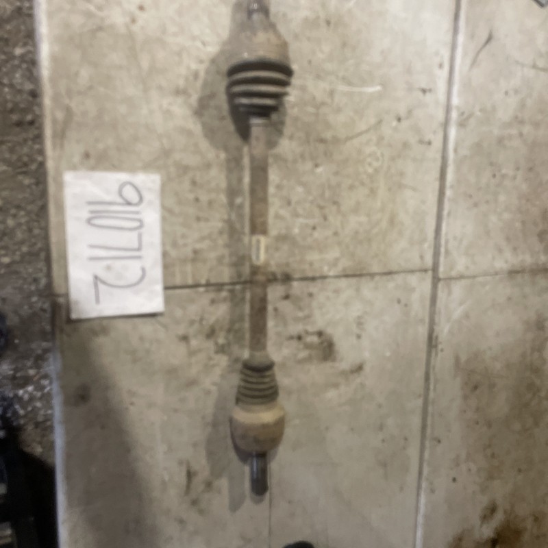 2004-2009 Cadillac SRX Passenger Right Axle Shaft Rear Axle AWD25719197