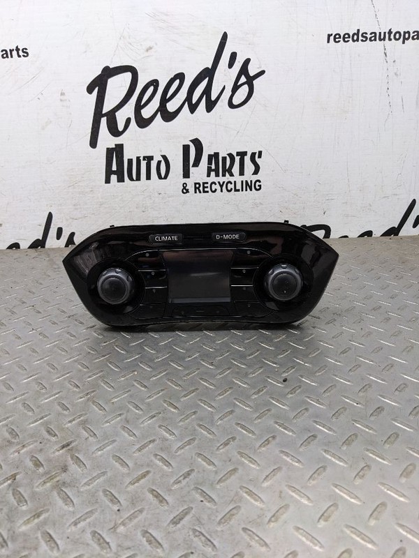 Temperature Control Automatic Temperature Control Nismo Fits 13-14 JUKE 1073058