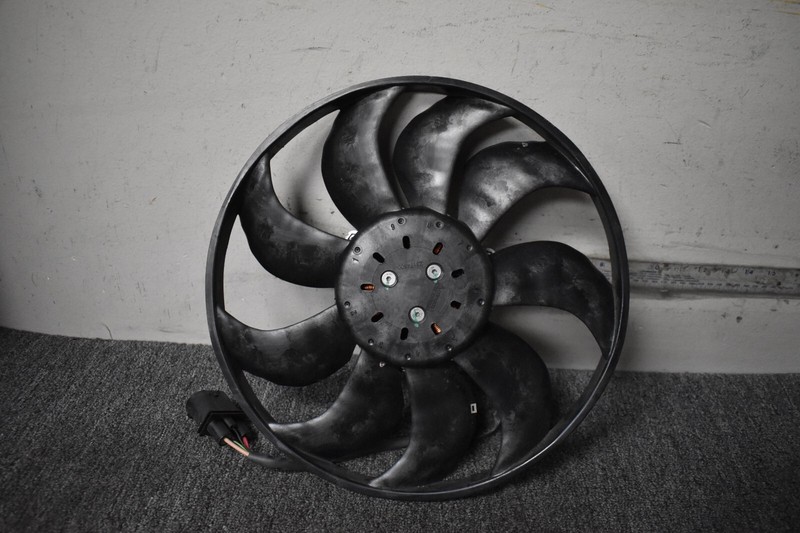 2017-2020 PORSCHE 718 CAYMAN BASE FAN AND MOTOR FACTORY OEM