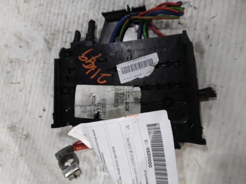 2017 Ford Escape OEM Fuse Box GJ5Z14290RG Silver 1.5L 117K Miles Used