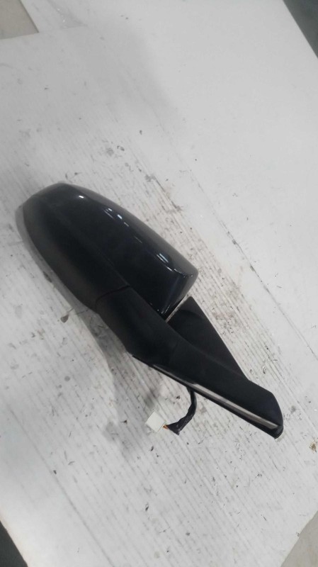 Used Right Door Mirror fits: 2015 Toyota Camry Power heated w/o blind spot alert