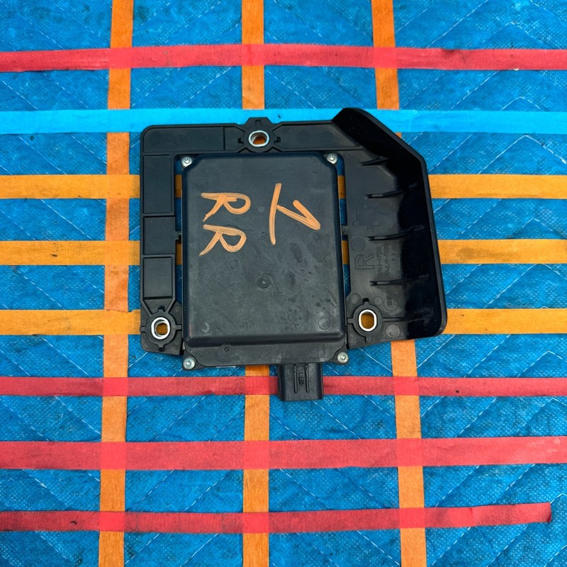2013–2018 Toyota Avalon Rear Right Blind Spot Sensor OEM 8816207012