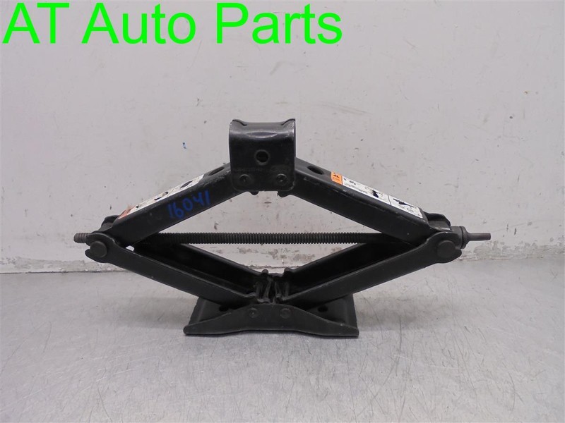 2003 - 2006 FORD EXPEDITION SPARE WHEEL SCISSOR JACK OEM 4L3A-17080-AC